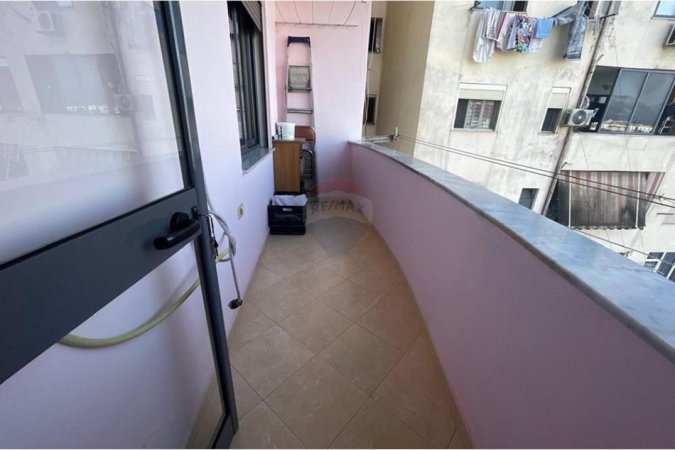 Tirane, shitet apartament 1+1+Aneks+Ballkon Kati 5, 80 m² 105.000 € (Don Bosko)