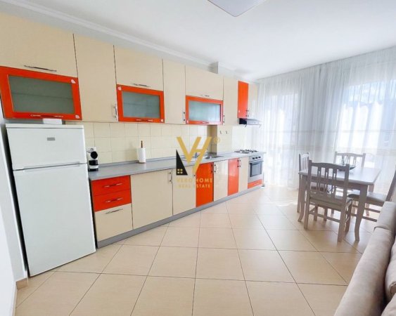 Tirane, jepet me qera apartament 1+1+Ballkon Kati 6, 76 m² 600 € (RRUGA E KAVAJES)