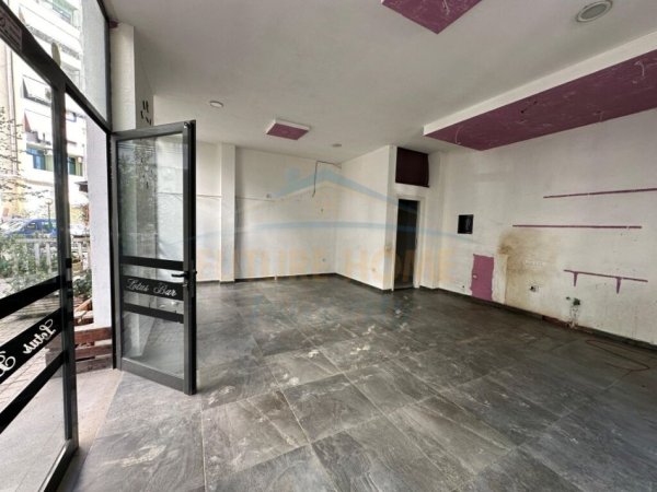 Tirane, shitet ambjent biznesi Kati 1, 53 m² 145.000 € (Unaza e Re)