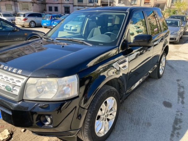 Tirane, shes SUV | Fuoristrad | Xhip Land Rover Freelander2 SD4S Nafte, e zeze automatik Kondicioner 195.000 km 7.500 €
