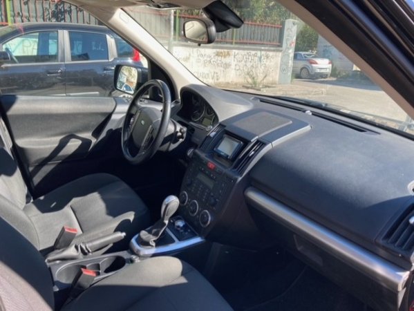 Tirane, shes SUV | Fuoristrad | Xhip Land Rover Freelander2 SD4S Nafte, e zeze automatik Kondicioner 195.000 km 7.500 €