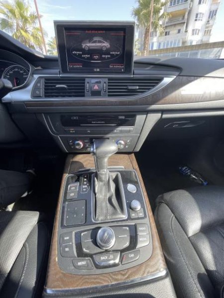 Tirane, shes makine Audi A6 Viti 2013, 15.500 Euro