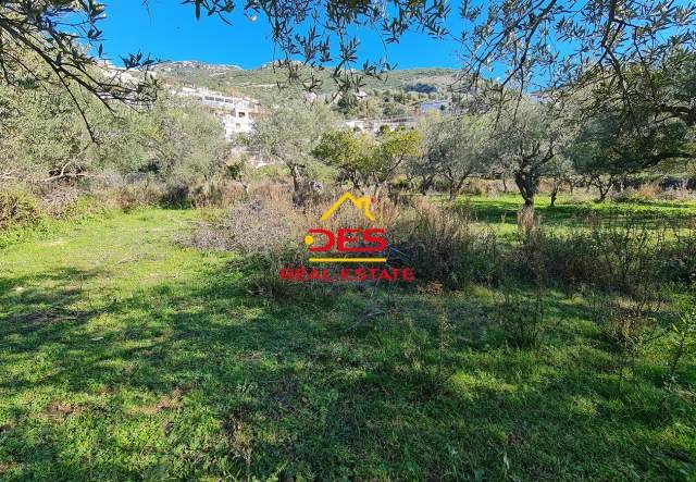 Himare, shes toke bujqesore 2.300 m² 345.000 Euro