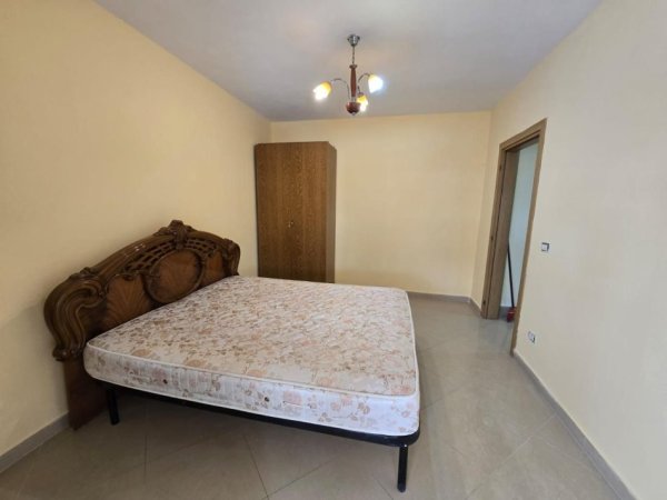 Durres, jepet me qera apartament 1+1+Ballkon Kati 2, 270 € (MARKATA DURRES!)