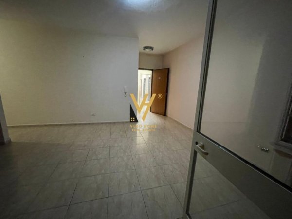 Tirane, shitet apartament 1+1+Ballkon Kati 9, 74 m² 118.500 € (DON BOSKO)