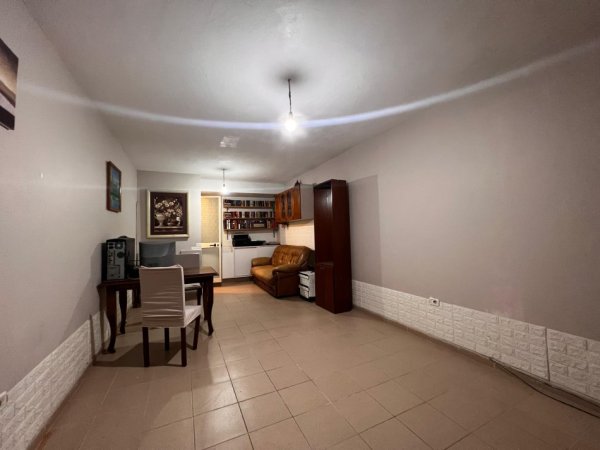 Tirane, shitet ambjent biznesi Kati -1, 30 m² 65.000 € (Riza Cerova)