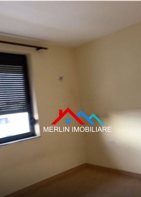 Tirane, jepet me qera apartament 1+1+Ballkon Kati 8, 92 m² 350 € (Milto Sotir Gura,ASTIR)