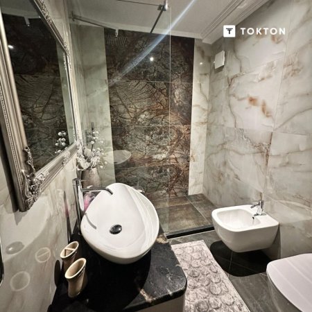 Sarande, shitet apartament 3+1 Kati 5, 160 m² 250.000 € (Rruga Studenti, Sarandë, TT 1452)