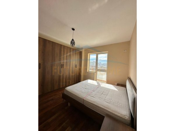 Durres, jepet me qera apartament 3+1 Kati 4, 101 m² 400 € (Ish Urt, Durres)