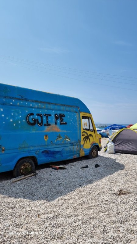Partir en Albanie. Guide touristique et agent de voyage.