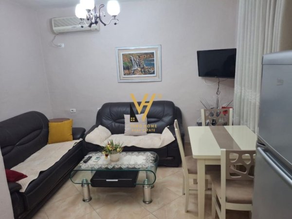 Tirane, jepet me qera apartament 1+1+Ballkon Kati 1, 55 m² 450 € (RRUGA E DIBRES)