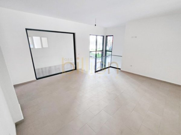 Tirane, shitet ambjent biznesi Kati 0, 44 m² 120.000 € (Astir, Tirana, Albania)