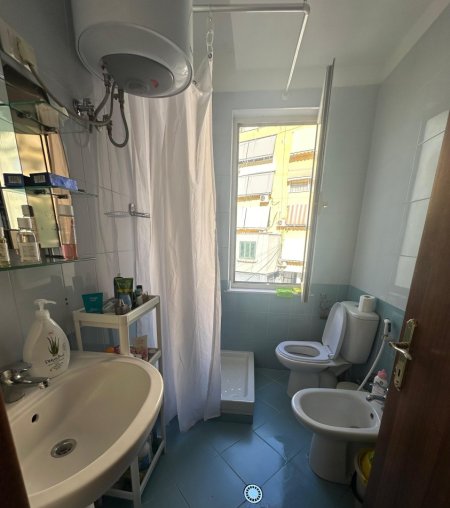 Tirane, shitet apartament 2+1+Ballkon Kati 1, 100 m² 210.000 € (KOPSHTI BOTANIK)