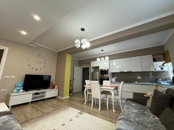 Tirane, shitet apartament 3+1+Aneks+Ballkon Kati 2, 113 m² 215.000 € (SELITE)