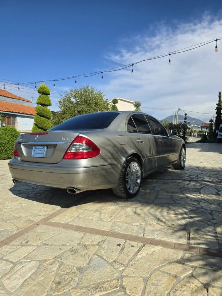 Tirane, shes makine Mercedes Evo Avanrgard 2009 4 Matic Benzin, e argjendtë automatik 6.600 km 6.600 €