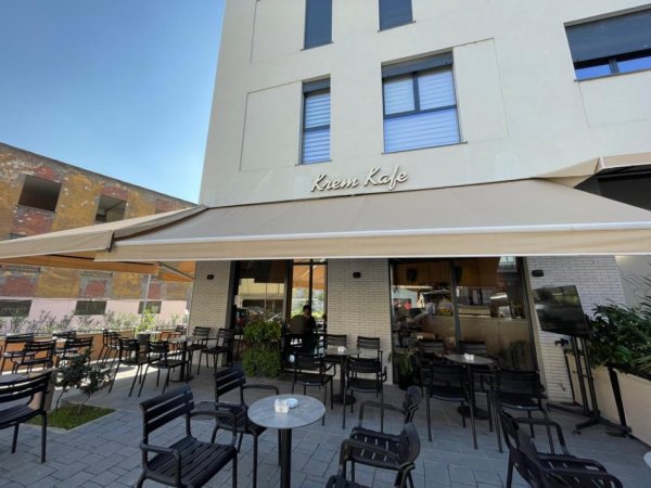 Tirane, shitet ambjent biznesi Kati 1, 80 m² 57.000 € (Kompleksi Asl)
