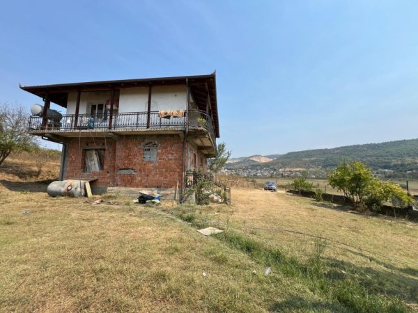 Kruje, shitet shtepi 4+1+Ballkon Kati 2, 84 m² 80.000 € (Borizane, Kruje)