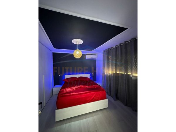 Tirane, jepet me qera apartament 1+1+Ballkon Kati 2, 65 m² 700 € (Shkolla e Kuqe ,prane rruges Haxhi Sina )