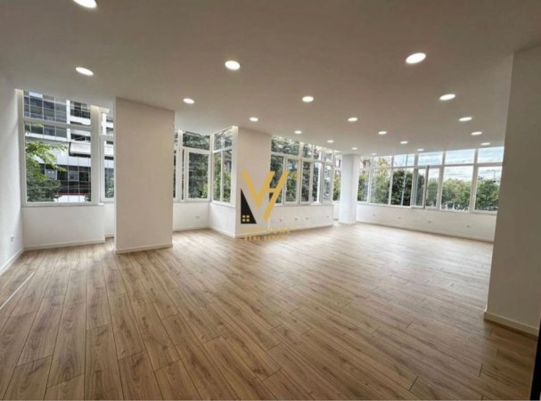Tirane, shitet ambjent biznesi Kati 2, 100 m² 230.000 € (NISHARAKU)