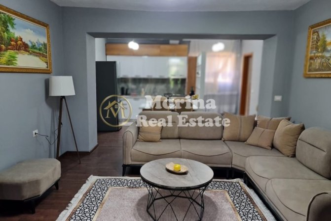 Tirane, jepet me qera shtepi 2+1 Kati 1, 125 m² 700 € (Rruga e Dibres)