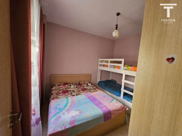 Tirane, jepet me qera apartament 1+1 Kati 2, 60 m² 320 € (Rruga e Dajtit, Fresku, Tiranë, TT 1466)