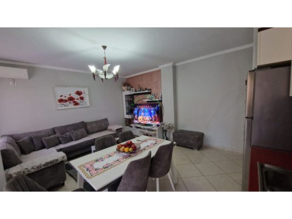 Durres, shitet apartament 2+1 Kati 4, 95m² 130.000 € (Drejtoria e Policise)