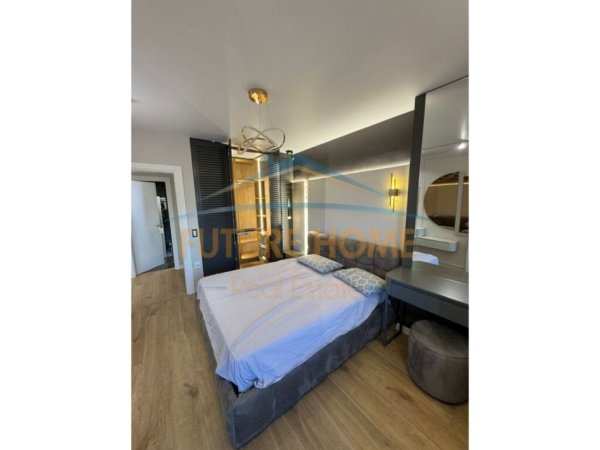 Tirane, shes apartament 1+1+Ballkon Kati 4, 75 m² 160.000 € (Spitali Amerikan 3)