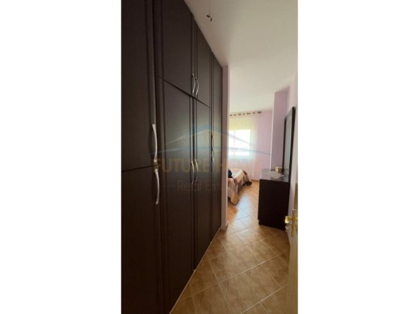 Tirane, jepet me qera apartament 2+1 Kati 4, 90 m² 450 € (Prane Viles L, Unaza e Re)