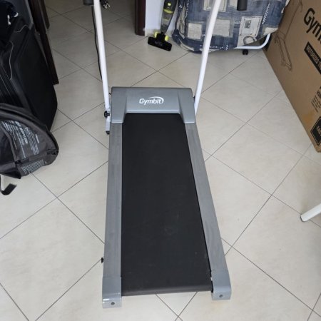 Fier, shes Shitet Piste vrapimi vetem 1 muaj e perdorur 35.000 €