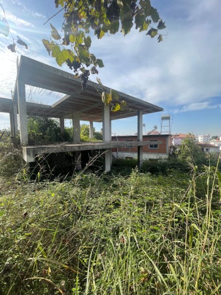 Tirane, shitet toke , 284 m² 150.000 € (Sauk)