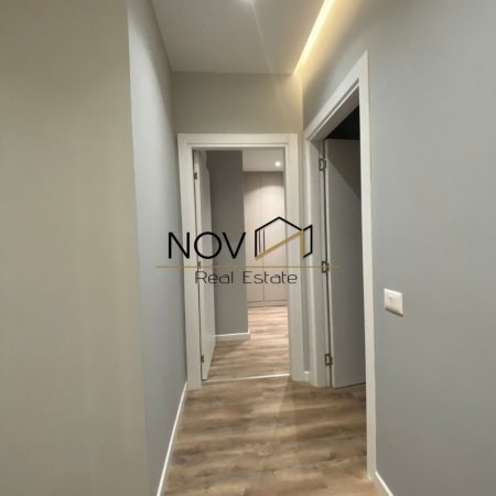 Tirane, jepet me qera apartament 2+1+Ballkon Kati 4, 100 m² (Farmacia 10)