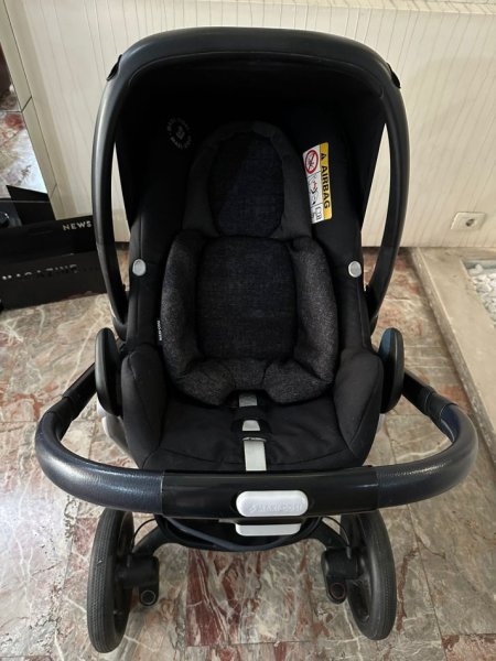 Tirane, Shes karroce Maxi Cosi Lila 380 €