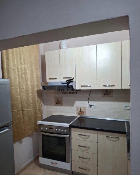 Tirane, jepet me qera apartament 1+1 Kati 1, 53 m² 450 € (MEDRESEJA)