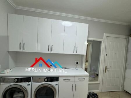 Tirane, shitet apartament 2+1+Ballkon Kati 4, 113 m² 294.000 € (ISA BOLETINI,SELVIA)