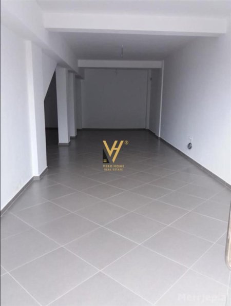 Tirane, shitet dyqan Kati 0, 100 m² 160.000 € (KODRA E DIELLIT)