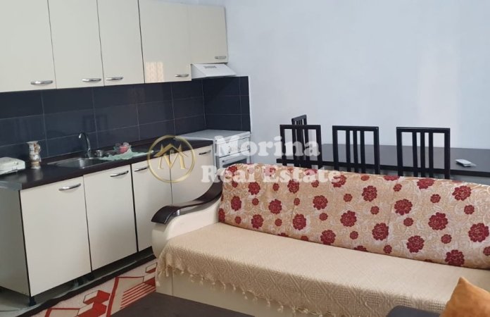 Tirane, jepet me qera shtepi 1+1 Kati 1, 83 m² 400 € (Rruga Jordan Misja)