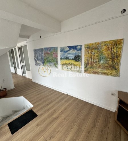 Tirane, jepet me qera shtepi 4+1 Kati 1, 200 m² 750 € (Brryli/Rruga Kont Leopold Bertold-Bar Votra)