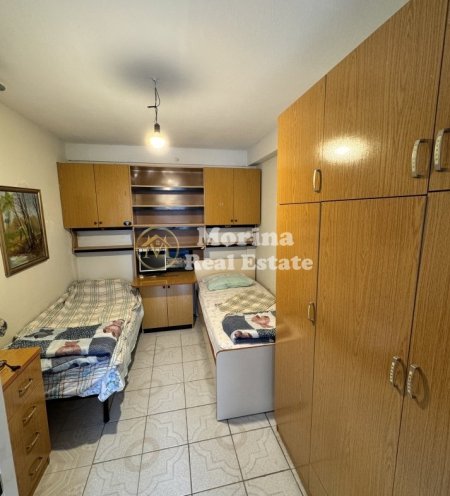 Tirane, jepet me qera shtepi 4+1 Kati 1, 200 m² 750 € (Brryli/Rruga Kont Leopold Bertold-Bar Votra)