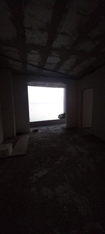 Shëngjin shitet banesë 1+1 me pamje nga deti, rana e hedhun