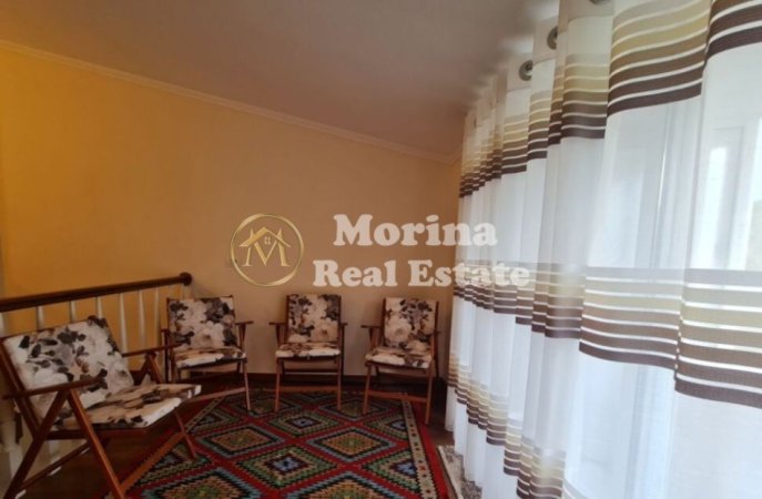 Tirane, jepet me qera apartament duplex 2+1 Kati 2, 126 m² 450 € (Mullet)