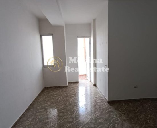 Tirane, jepet me qera apartament 2+1+Ballkon Kati 6, 90 m² 400 € (TV Klan)