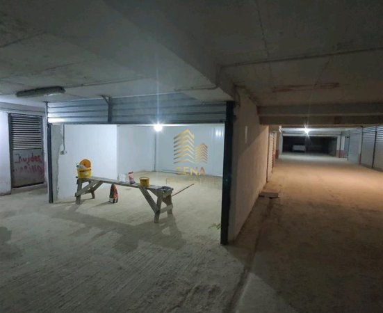 Tirane, shitet garazh Kati -1, 32 m² 35.000 € (Rruga Hekuran Mara, prane Bar Britaniku)