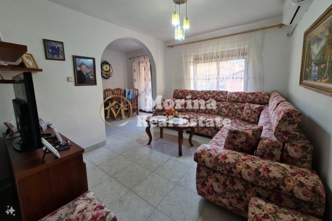 Tirane, jepet me qera apartament 1+1 Kati 2, 70 m² 800 € (Rruga Durresit)