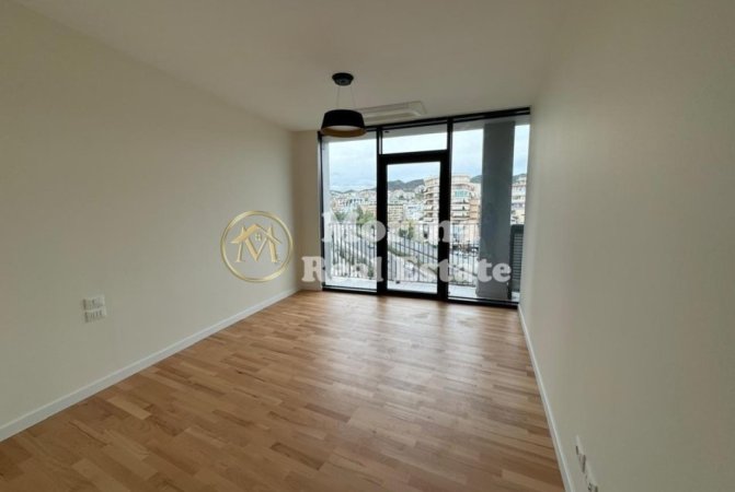 Tirane, jepet me qera apartament 1+1+Ballkon Kati 5, 120 m² 1.150 € (Lake View Residences)