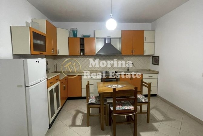 Tirane, jepet me qera apartament 2+1+2wc Kati 2, 110 m² 700 € (Zogu Zi)