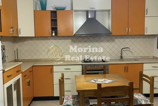 Tirane, jepet me qera apartament 2+1+2wc Kati 2, 110 m² 700 € (Zogu Zi)