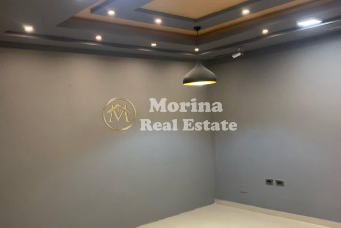 Tirane, shitet ambjent biznesi Kati 1, 32 m² 70.000 € (Pallati me Shigjeta)