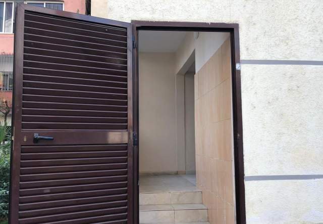 Tirane, shitet ambjent biznesi Kati 0, 91 m² 118.000