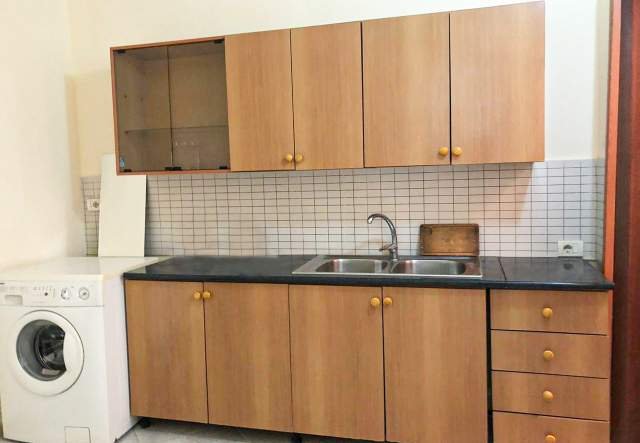 Tirane, shitet ambjent biznesi Kati 0, 91 m² 118.000