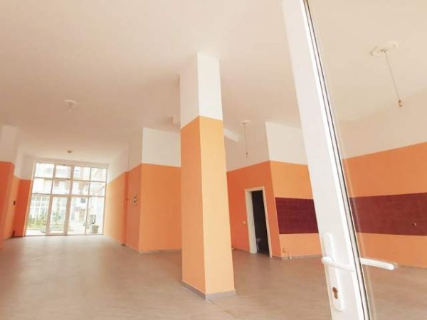 Tirane, shitet dyqan 118 m² 212.400 Euro